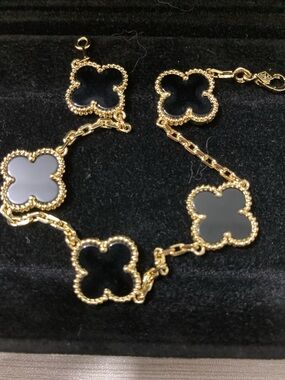Gold Clover Link Bracelet with Black and Gray Mother-of-Pearl